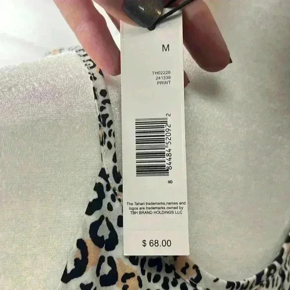 Tahari Leopard Print Halter Layered Keyhole Sleeveless Top Size Medium NWT - Picture 12 of 12
